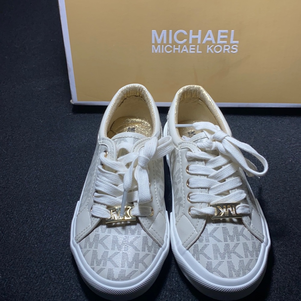Michael Kors girl's shoes